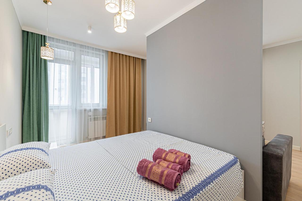 Золотой Квадрат Астаны Apartment Astana Ngoại thất bức ảnh